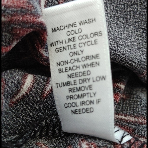 Cato Black Red Plaid Tunic Blouse - Picture 4 of 7